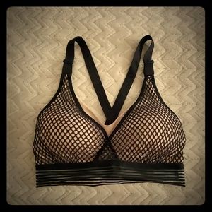 Victoria Secret Sports Bra 34D